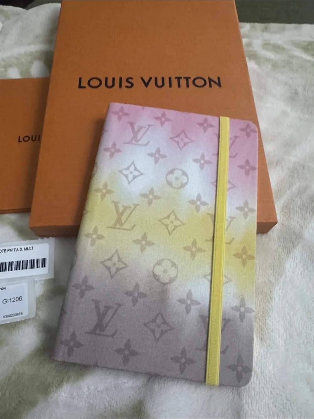 Louis Vuitton Monogram Ombre Pink Yellow Beige Notebook - Picture 5 of 8